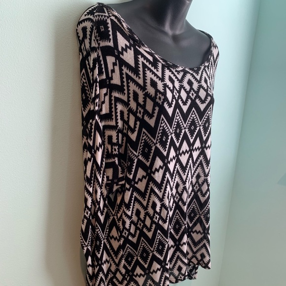 Patterned Sweater - Picture 1 of 2